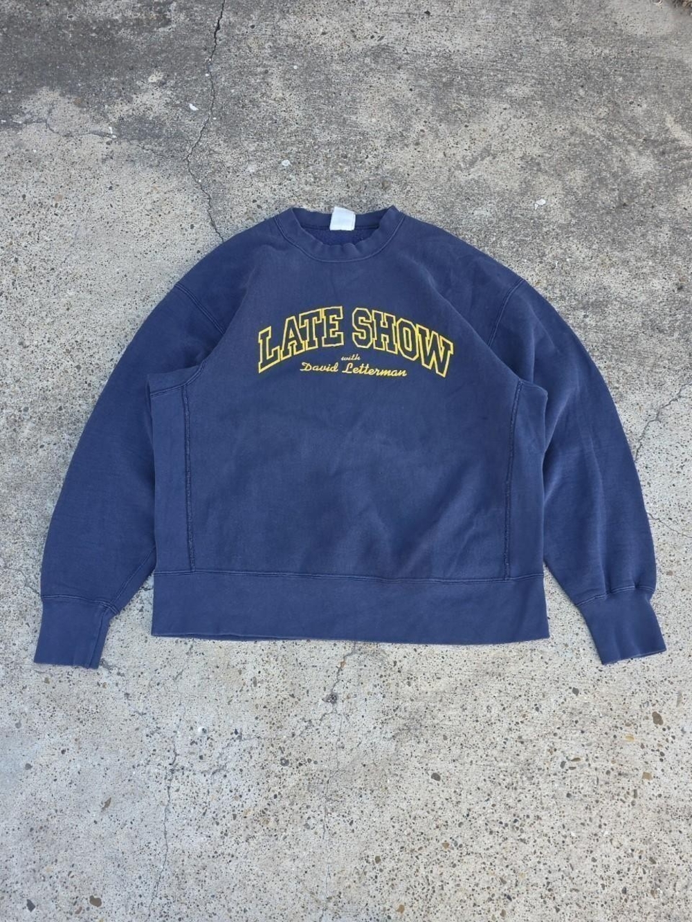 Lee Late Show With David Letterman Navy Blue Vintage 90s Sweatshirt Condition: